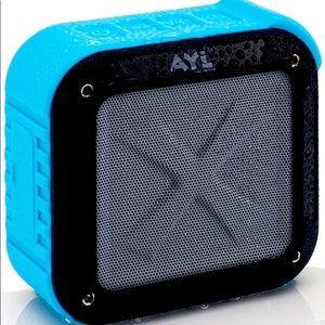 Portable Outdoor Waterproof Bluetooth Speaker-